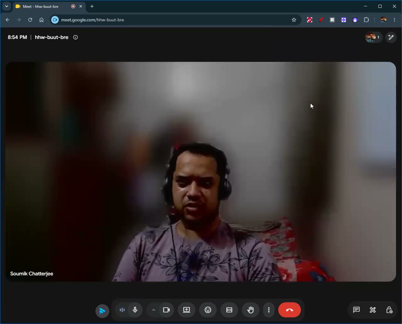Blur Background Chrome extension blurring a real Google Meet call background
